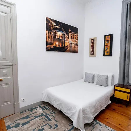 Spacious Two-level In Prime Location Apartamento